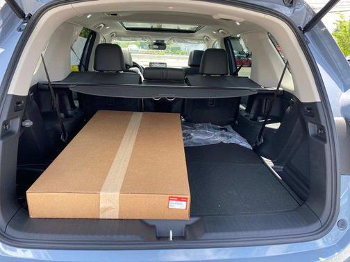 2025 Honda Pilot Touring 8-Passenger