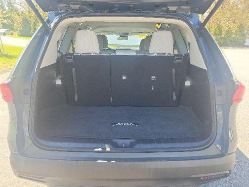 Storm Cloud 2026 Toyota Highlander LE