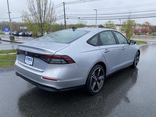 Solar Silver Metallic 2026 Honda Accord SE