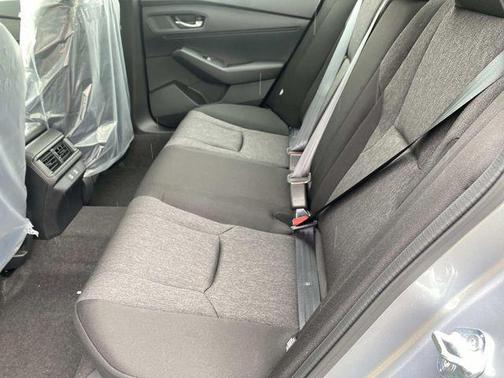 Solar Silver Metallic 2026 Honda Accord SE