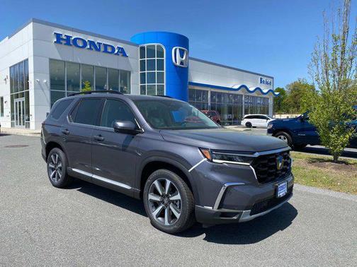2025 Honda Pilot Touring 8-Passenger