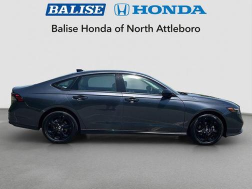 Meteorite Gray Metallic 2025 Honda Accord SE