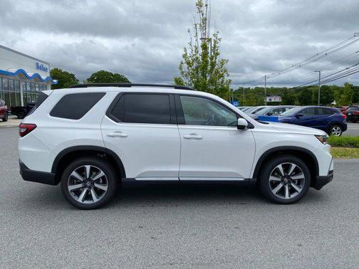 2025 Honda Pilot Elite