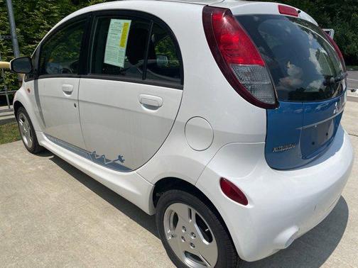 2012 Mitsubishi i-MiEV ES