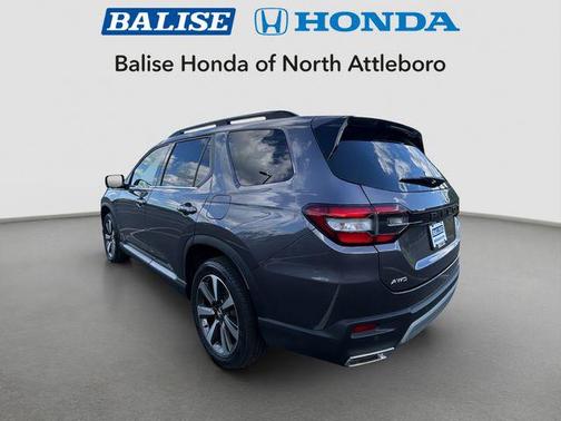 Modern Steel 2023 Honda Pilot AWD Elite