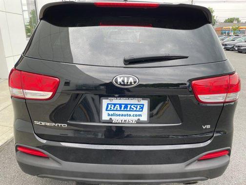 2018 Kia Sorento LX