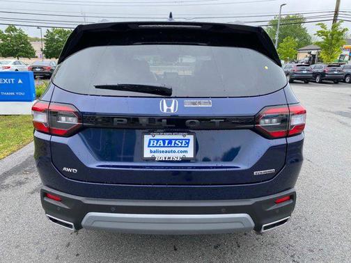 2025 Honda Pilot Touring 8-Passenger