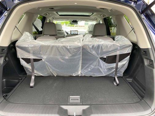 2025 Honda Pilot Touring 8-Passenger
