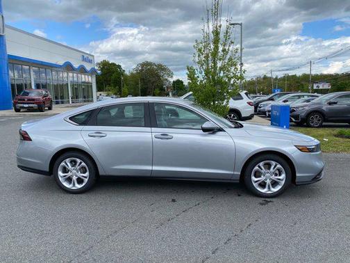 2025 Honda Accord LX 1.5T
