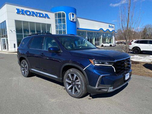 2025 Honda Pilot Touring 8-Passenger