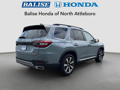 Gray 2025 Honda Pilot Touring 8-Passenger