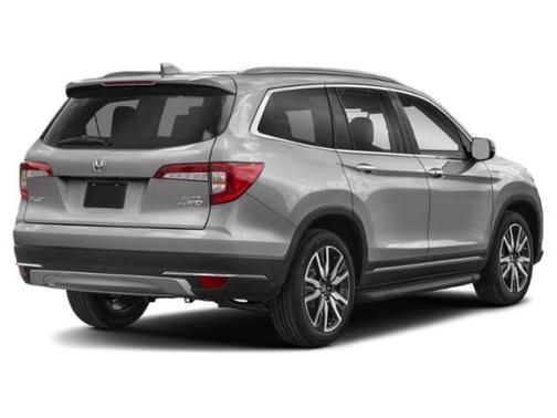 Lunar Silver Metallic 2022 Honda Pilot AWD Elite