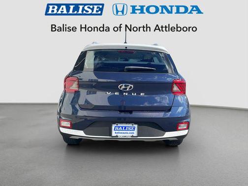 2023 Hyundai VENUE Limited