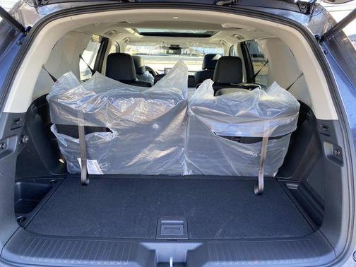 2025 Honda Pilot Touring 8-Passenger