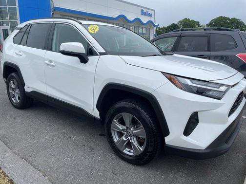 2022 Toyota RAV4 Hybrid XLE