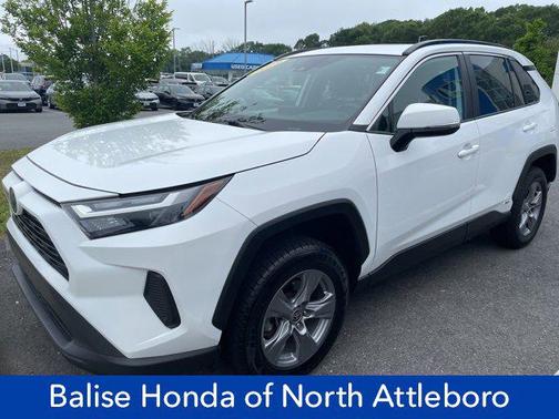 2022 Toyota RAV4 Hybrid XLE