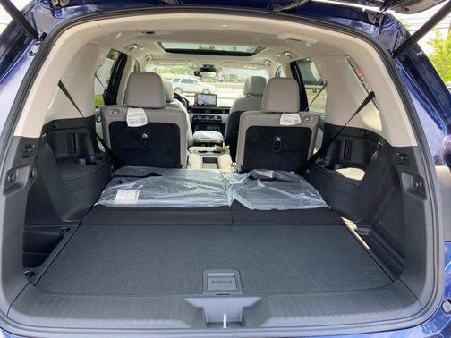 2025 Honda Pilot Touring 8-Passenger