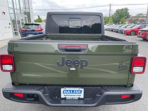 2022 Jeep Gladiator Willys 4x4