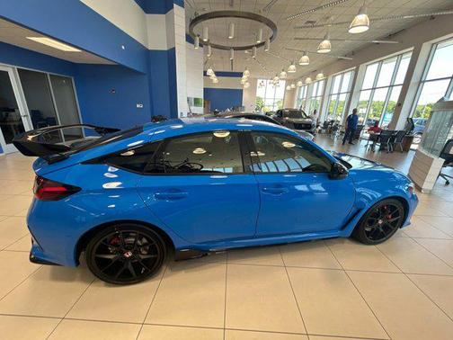 2025 Honda Civic Type R Base