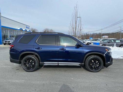 2025 Honda Pilot Touring 8-Passenger