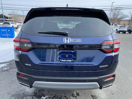 2025 Honda Pilot Touring 8-Passenger