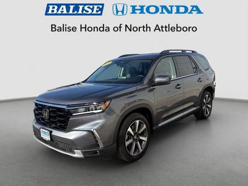 2023 Honda Pilot Touring 8-Passenger