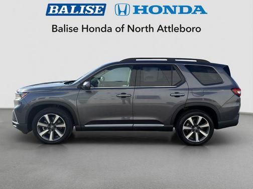 2023 Honda Pilot Touring 8-Passenger