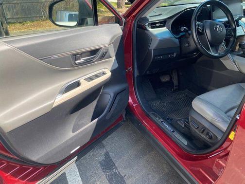 2021 Toyota Venza XLE