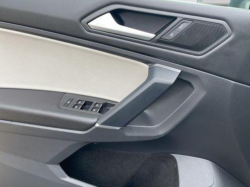 2020 Volkswagen Tiguan 2.0T SE R-Line Black 4MOTION