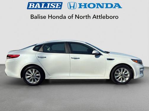 Snow White Pearl 2018 Kia Optima LX