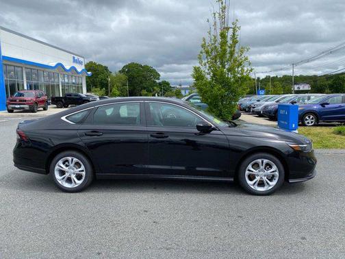2025 Honda Accord LX 1.5T