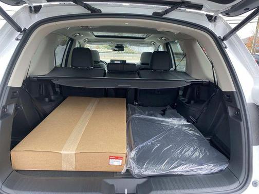 Platinum White Pearl 2026 Honda Pilot Elite