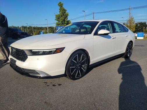 2023 Honda Accord Hybrid Touring