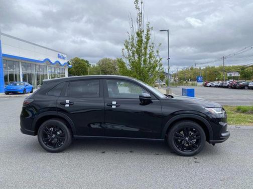 Crystal Black 2027 Honda HR-V Sport