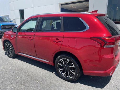 2018 Mitsubishi Outlander PHEV SEL