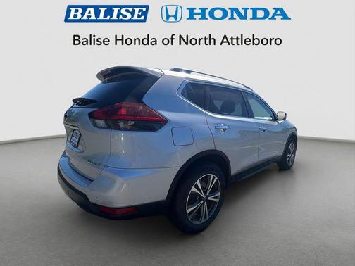Brilliant Silver Metallic 2019 Nissan Rogue SV