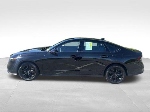 Crystal Black Pearl 2025 Honda Accord SE