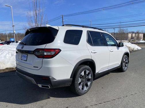 2026 Honda Pilot Touring 8-Passenger