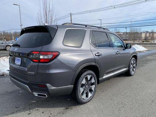 2026 Honda Pilot Touring 8-Passenger
