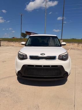 Clear White 2016 Kia Soul Base