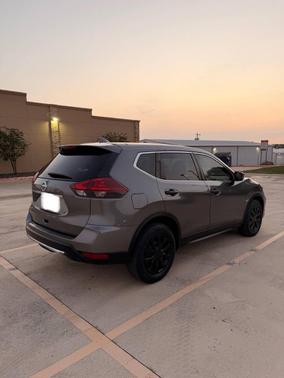 Gun Metallic 2019 Nissan Rogue S
