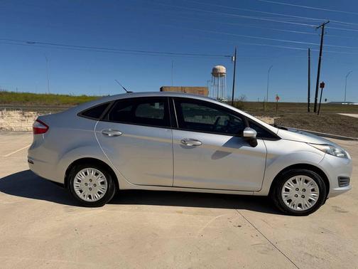 Ingot Silver Metallic 2014 Ford Fiesta S