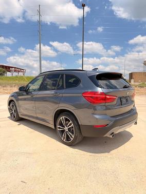 Mineral Gray Metallic 2018 BMW X1 sDrive28i