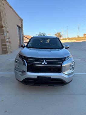 2022 Mitsubishi Outlander ES 2.5 2WD