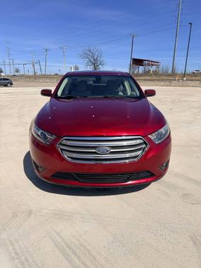 2016 Ford Taurus SEL