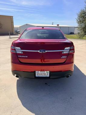 2016 Ford Taurus SEL