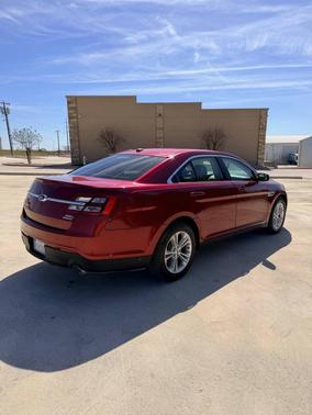 2016 Ford Taurus SEL