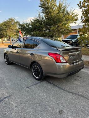 2015 Nissan Versa 1.6 S+