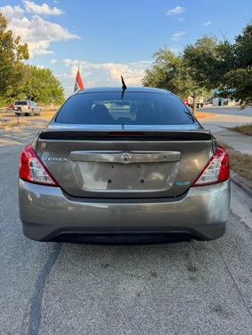2015 Nissan Versa 1.6 S+