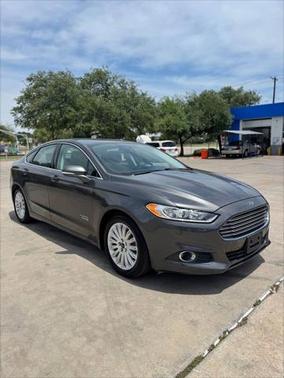 2015 Ford Fusion Energi SE Luxury